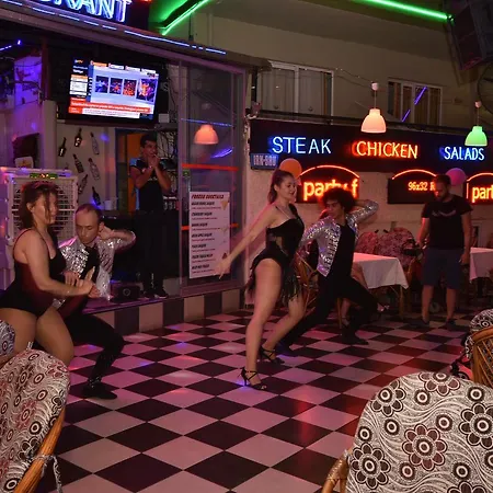 Aparthotel Golden Orange 4*