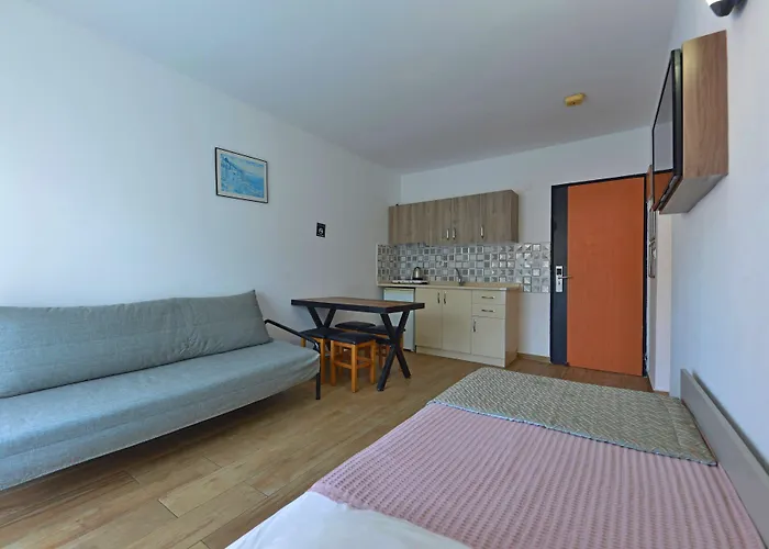 Golden Orange Aparthotel 4*