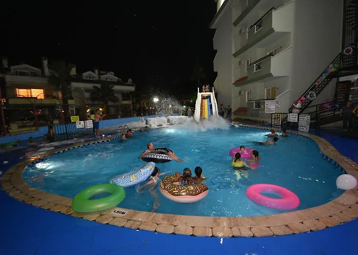 Golden Orange Aparthotel