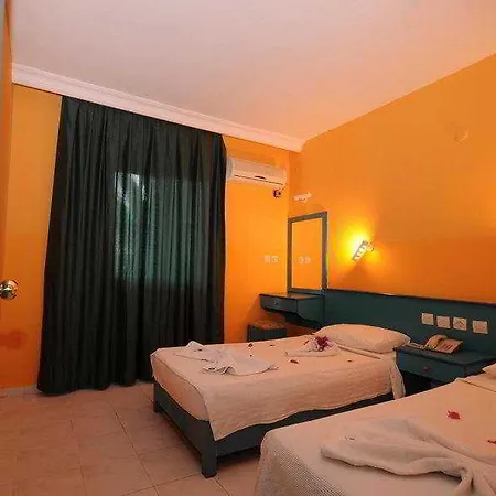 Golden Orange Ξενοδοχείο με διαμερίσματα 3*