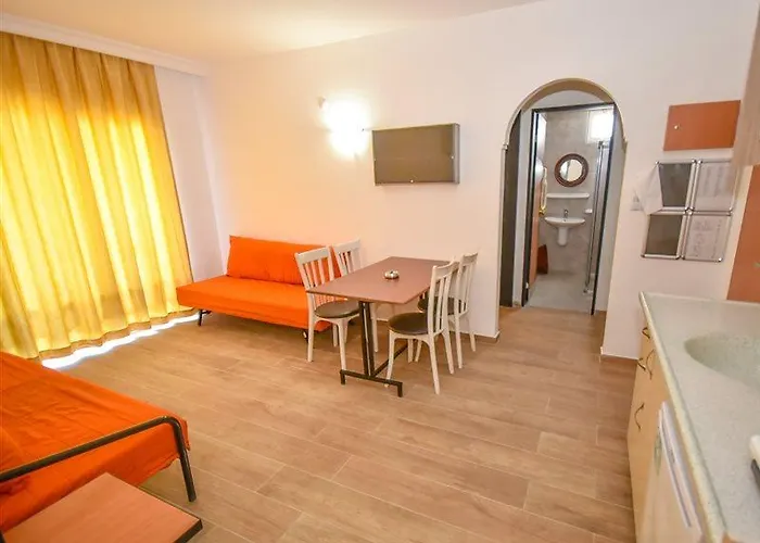 Golden Orange Ξενοδοχείο με διαμερίσματα 4*