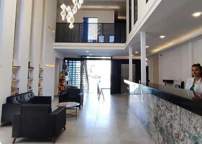 Golden Orange Aparthotel 4*