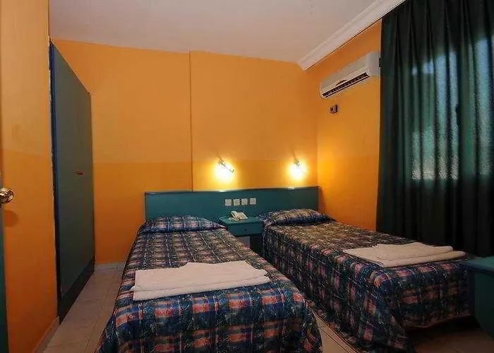 Aparthotel Golden Orange 4*