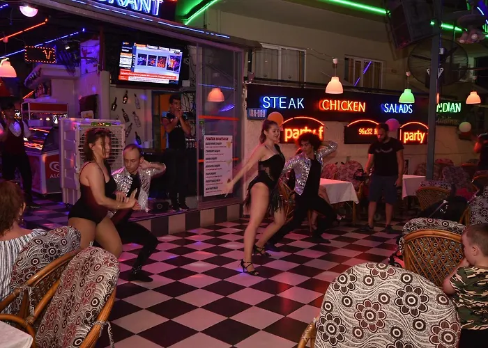 Ξενοδοχείο με διαμερίσματα Golden Orange 4*