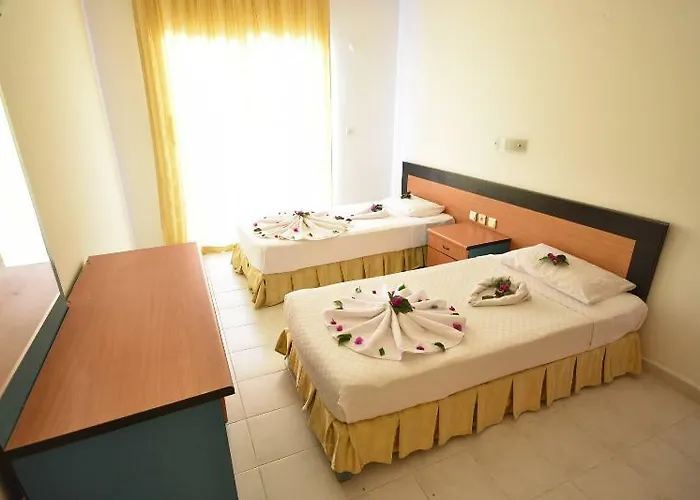 Golden Orange Aparthotel 4*