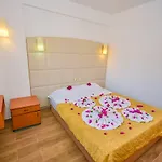 Апарт-отель Golden Orange
